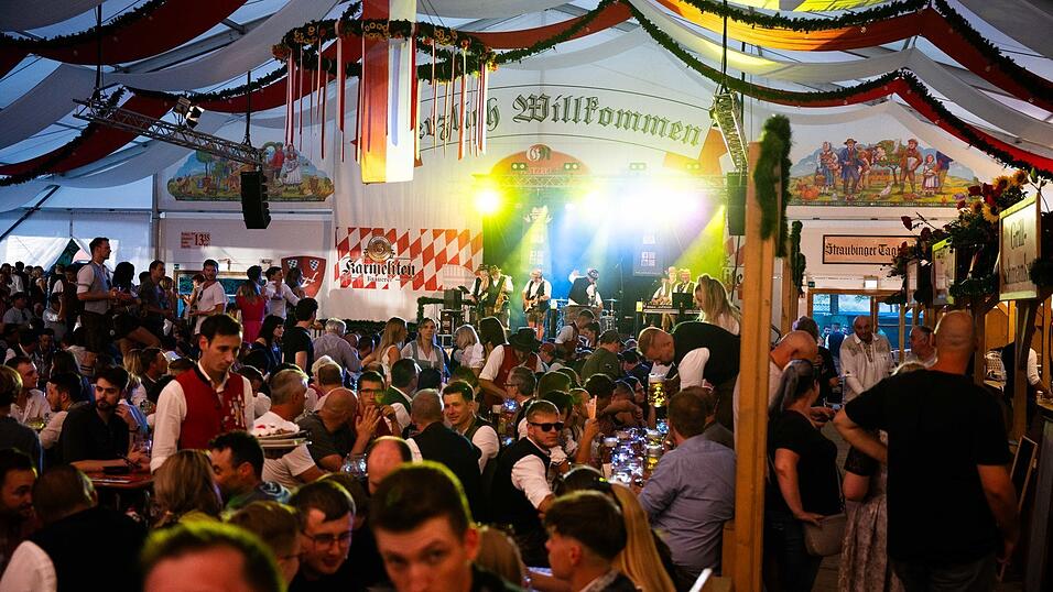 Die Partybilder vom Samstag, 15. August, aus dem Festzelt Greindl. Die Partybilder vom Samstag, 15. August, aus dem Festzelt Greindl.