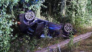 Auf der Kreisstraße LA2 zwischen Vilsbiburg und Seyboldsdorf gab es bei Hippenstall den zweiten Unfall binnen weniger Tage. Auf der Kreisstraße LA2 zwischen Vilsbiburg und Seyboldsdorf gab es bei Hippenstall den zweiten Unfall binnen weniger Tage.