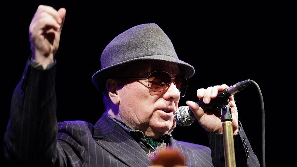 Rund um seinen 80. Geburtstag steht Van Morrison in seiner Heimatstadt Belfast auf der Bühne. (Archivbild) Rund um seinen 80. Geburtstag steht Van Morrison in seiner Heimatstadt Belfast auf der Bühne. (Archivbild)