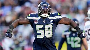 Die Seattle Seahawks mit Verteidiger Derick Hall d&uuml;rfen jubeln.