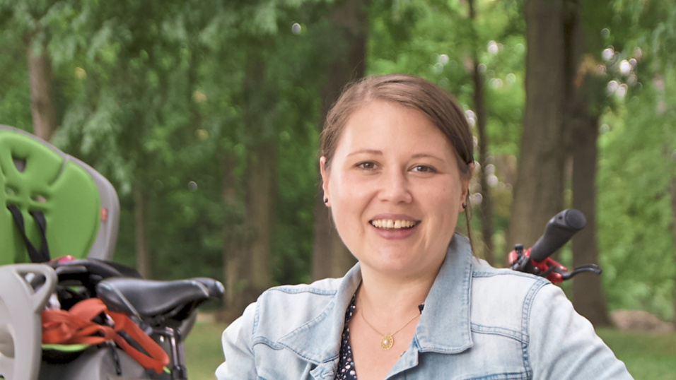 Carolin Wagner, hier noch auf dem Dreifaltigkeitsberg in Regensburg, richtet sich gerade in Berlin ein.