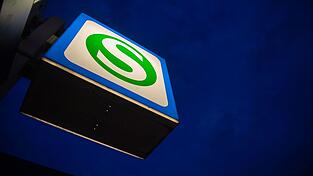 Auf den Strecken der M&uuml;nchner S-Bahn brauchen die Menschen aktuell viel Geduld. (Symbolbild)