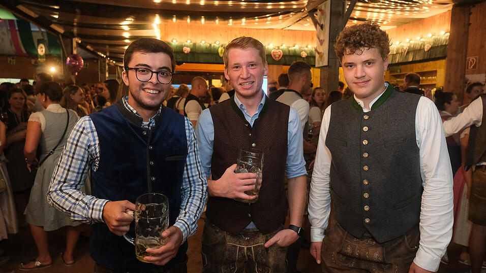 Die Partybilder vom Dienstag, 15. August 2023, aus dem Festzelt Weckmann.