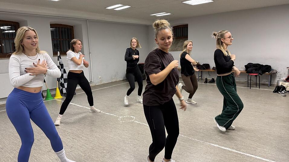 Zahlreiche Trainingsstunden sind n&ouml;tig, dass die Choreografie bei den Auftritten sitzt.