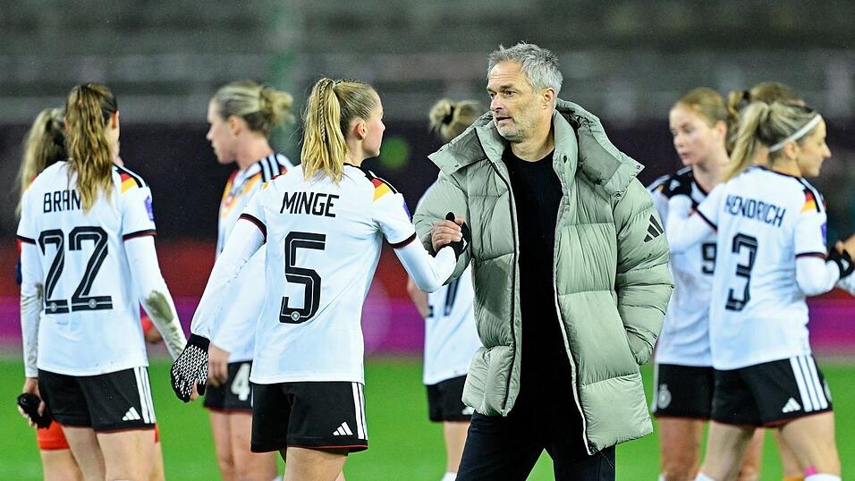 Unzufrieden mit dem 0:0 auf dem Betzenberg: Bundestrainer Christian Wück. Unzufrieden mit dem 0:0 auf dem Betzenberg: Bundestrainer Christian Wück.