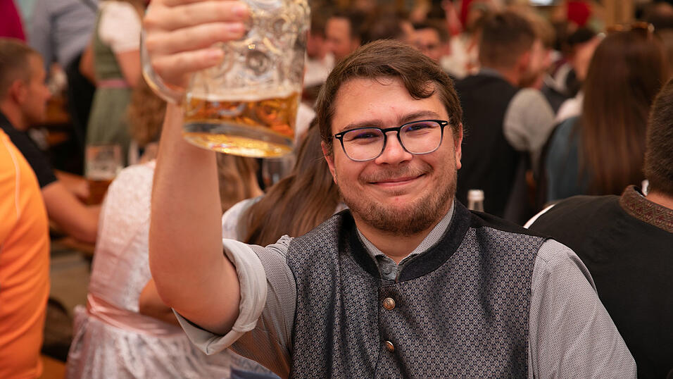 Die Partybilder vom Samstag, 16. August, aus dem Festzelt Greindl. Die Partybilder vom Samstag, 16. August, aus dem Festzelt Greindl.