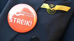 Die Pilotinnen und Piloten der deutschen Lufthansa-Gruppe sind zu umfassenden Arbeitskampfma&szlig;nahmen aufgerufen. (Archivbild)