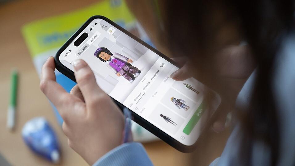 Die Spieleplattform Roblox ist auch bei Kindern und Jugendlichen beliebt. (Archivbild) Die Spieleplattform Roblox ist auch bei Kindern und Jugendlichen beliebt. (Archivbild)