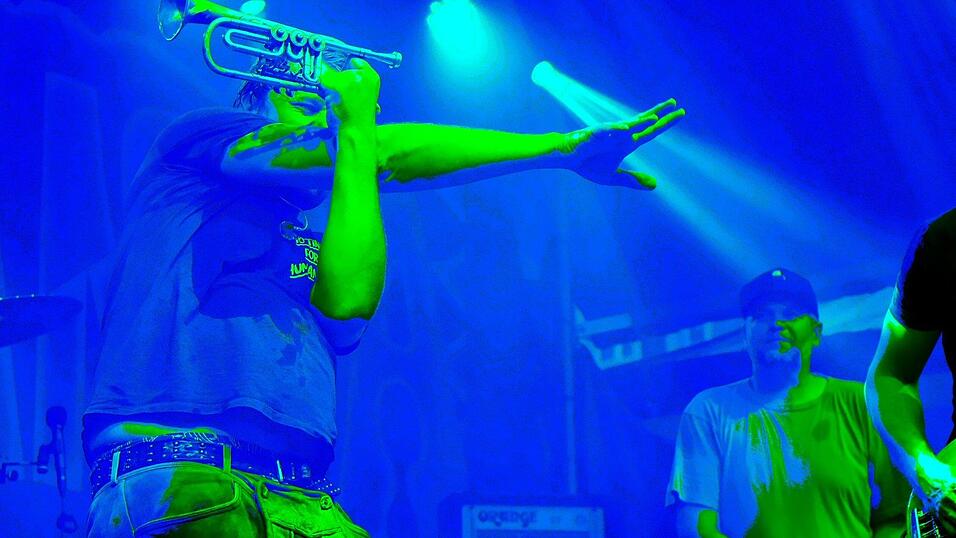 LaBrassBanda begeisterte am Donnerstagabend das Publikum in Straubing.