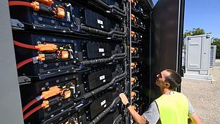 In Deutschland sind in diesem Jahr schon Hunderttausende Batteriespeicher in Betrieb gegangen. (Archivbild)