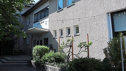 Das Hallenbad in der Gabelsbergerstra&szlig;e wird barrierefrei und energetisch saniert.