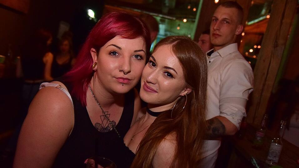 'Hoch die Hände, Wochenende' - so 'Wuid' wurde gefeiert in Straubing. 'Hoch die Hände, Wochenende' - so 'Wuid' wurde gefeiert in Straubing.