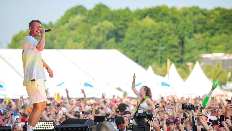 Ab jetzt wieder auf der B&uuml;hne: Julian Sommer.