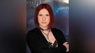 Lydia Benecke sieht ihre Kindheit in einer sozioökonomisch benachteiligten Gegend als einen der Aspekte, der ihr Interesse an menschlichem Verhalten und den Ursachen für Verbrechen geweckt hat. Lydia Benecke sieht ihre Kindheit in einer sozioökonomisch benachteiligten Gegend als einen der Aspekte, der ihr Interesse an menschlichem Verhalten und den Ursachen für Verbrechen geweckt hat.