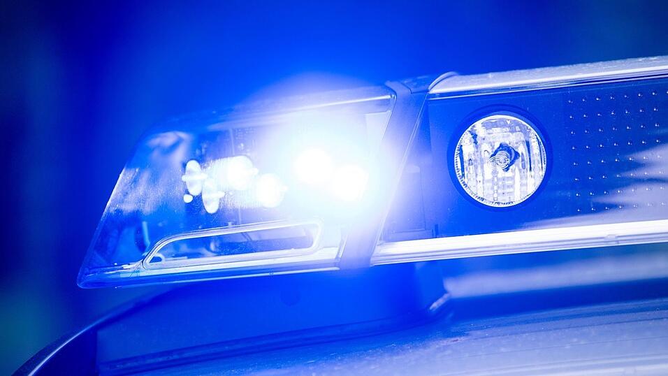 Der Staatsschutz ermittelt gegen die bislang unbekannten mutmaßlichen Aktivisten. (Symbolbild) Der Staatsschutz ermittelt gegen die bislang unbekannten mutmaßlichen Aktivisten. (Symbolbild)