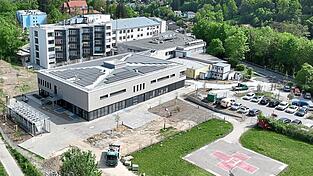 Nach dem Spatenstich im Jahr 2023 ist das dreist&ouml;ckige Bauprojekt nun er&ouml;ffnet.