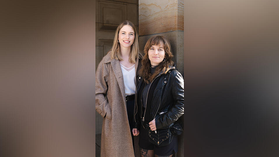 &bdquo;Journalistinnen des Jahres 2025&ldquo;: Isabel Str&ouml;h (l.) und Isabell Beer recherchieren seit 2022 undercover zum Vergewaltiger-Netzwerk.