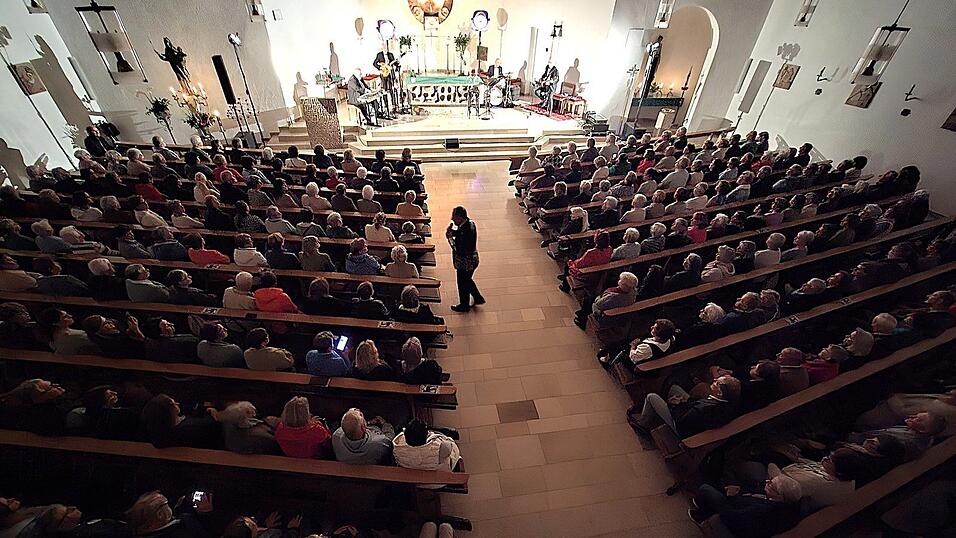 Nahezu vollbesetzt war das Niederaichbacher Gotteshaus St. Josef beim Kirchenkonzert.