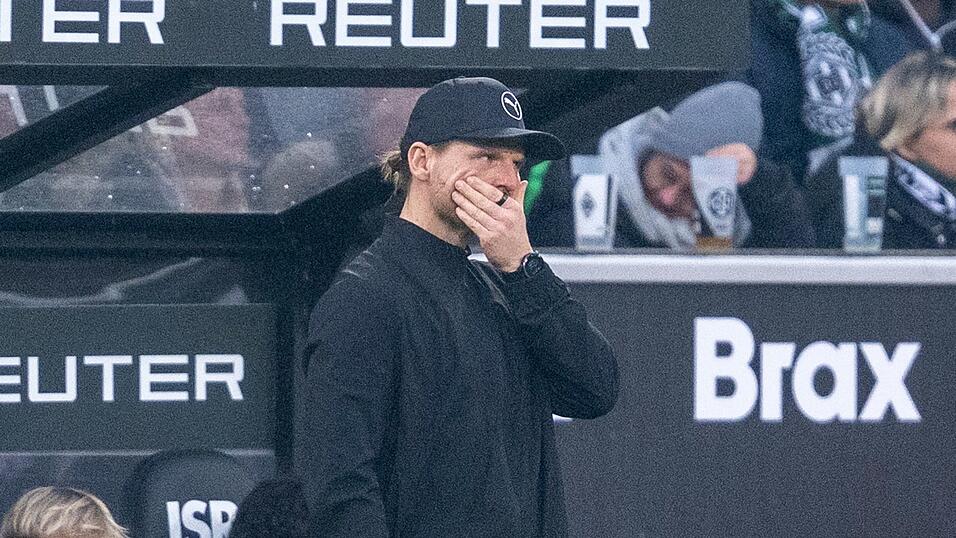 Sah eine schwache Leistung seiner Mannschaft: Gladbachs Coach Eugen Polanski. Sah eine schwache Leistung seiner Mannschaft: Gladbachs Coach Eugen Polanski.