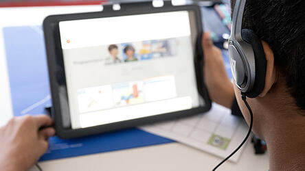 In bayerischen Schulen sollen Tablets ab diesem Jahr ab der achten Klasse genutzt werden. 