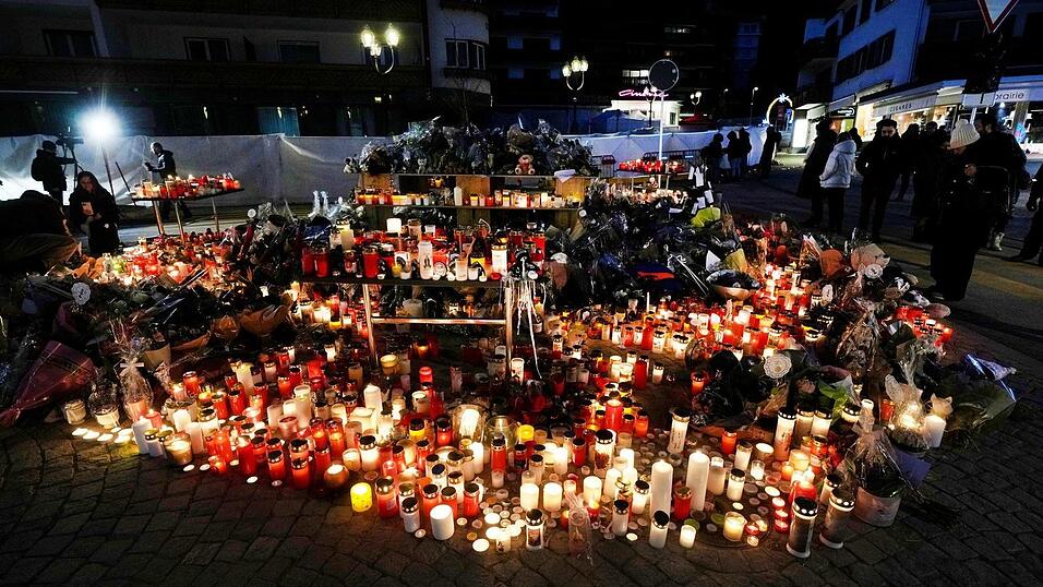 Das franz&ouml;sische Blatt &laquo;Charlie Hebdo&raquo; erntet f&uuml;r eine Karikatur zu der Brandkatastrophe in der Schweiz heftige Kritik. (Archivbild)