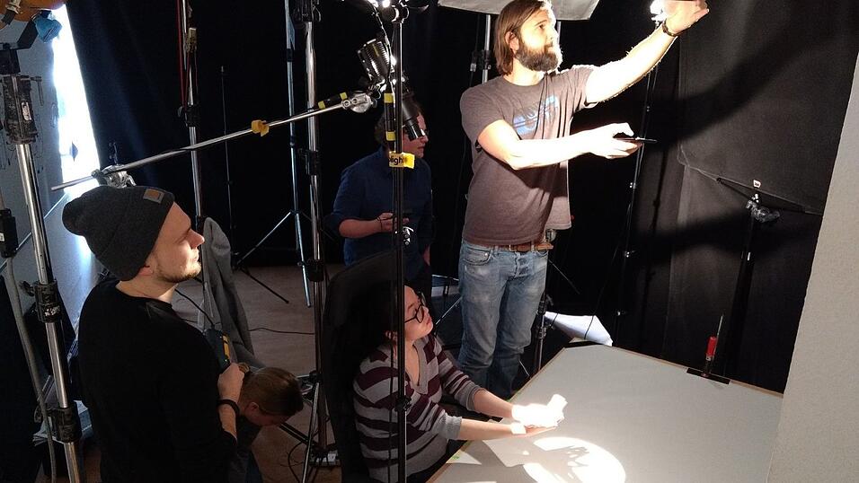 Das Team der Keksfabrik beim Dreh der Freistunde-Kinospots. Das Team der Keksfabrik beim Dreh der Freistunde-Kinospots.