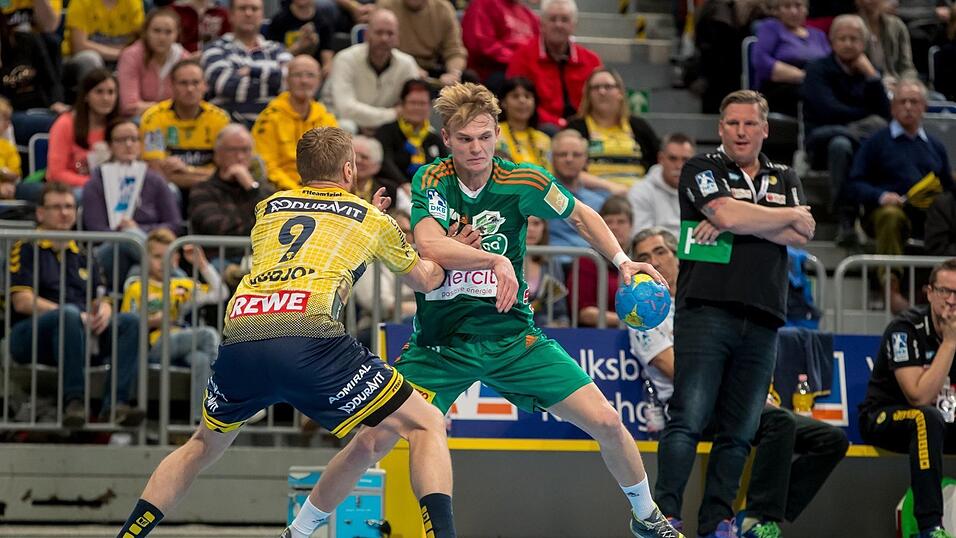 Timo Kastening (Rechtsau&szlig;en, TSV Hannover-Burgdorf)