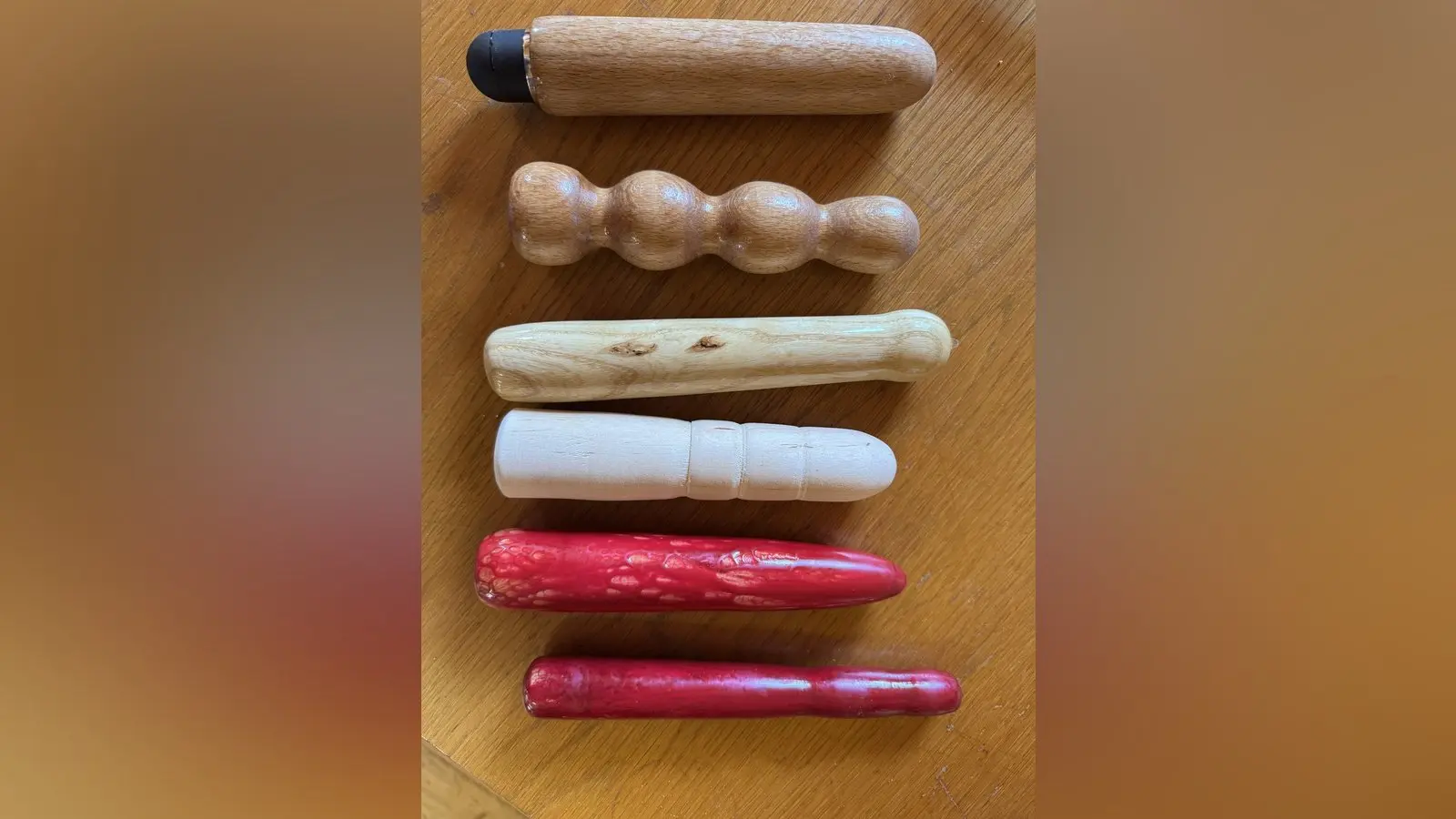 Die Lusthlzer vom Drachselsrieder Dildo-Drechsler schlagen ein