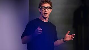 Mark Zuckerberg demonstrierte die Brille mit Display auf der hauseigenen Konferenz Meta Connect.