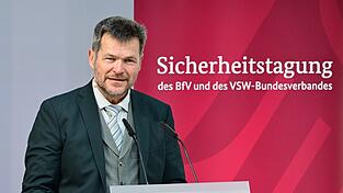 &laquo;Die Dynamik der Bedrohungen erforderte schnellere Fortschritte&raquo;, sagt der Pr&auml;sident des Verbandes f&uuml;r Sicherheit in der Wirtschaft, Johannes Str&uuml;mpfel.