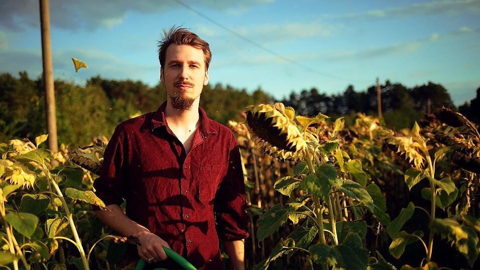 Alligatoah ist seit kurzem mit seinem 'Himmelfahrtskommando' auf Deutschland-Tour. Alligatoah ist seit kurzem mit seinem 'Himmelfahrtskommando' auf Deutschland-Tour.