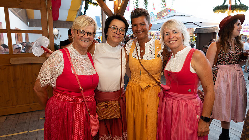 Die Partybilder vom Mittwoch, 14. August 2024, aus dem Festzelt Kr&ouml;nner.