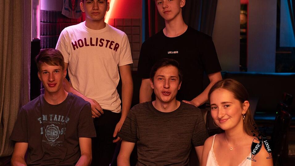 Im 'The Sin' und im 'Never Loose' wurde an diesem Wochenende wieder ordentlich Party gemacht. Im 'The Sin' und im 'Never Loose' wurde an diesem Wochenende wieder ordentlich Party gemacht.