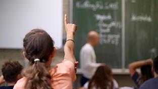 Der Lehrer-Sparkurs trifft vor allem Kinder an Mittel- und F&ouml;rderschulen.