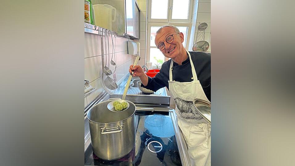Helmut Kurz, Wirt und passionierter Koch, möchte noch nicht aufgeben. Helmut Kurz, Wirt und passionierter Koch, möchte noch nicht aufgeben.