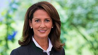 Unfreiwillige Wartezeit f&uuml;r Agrarministerin Kaniber am Berliner Flughafen. Der Eisregen verhinderte ihren Abflug in Richtung M&uuml;nchen. (Archivbild)