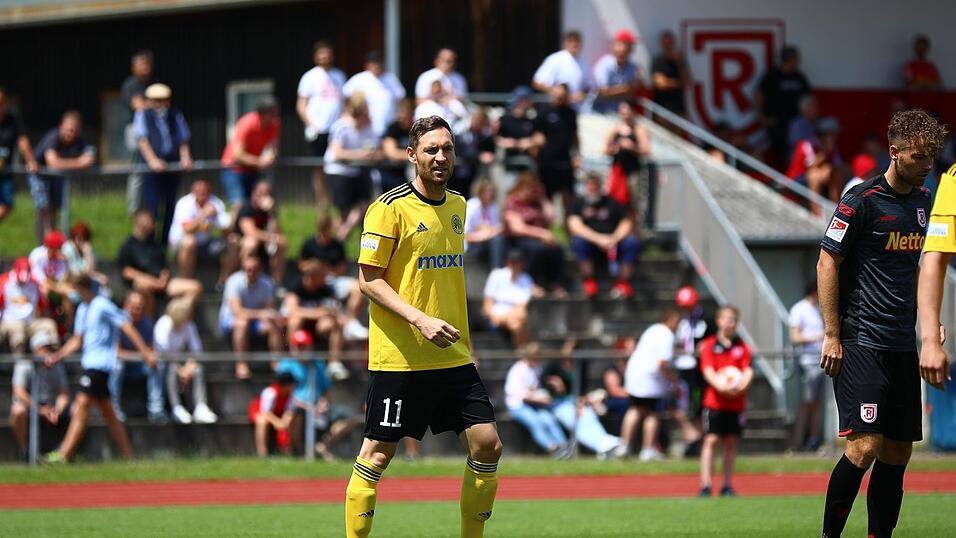 Der SSV Jahn Regensburg hat am Samstagnachmittag 4:0 gegen die SpVgg Bayreuth gewonnen.