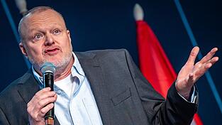 Seit einem Jahr wieder im Fernsehen: Stefan Raab. (Archivbild)