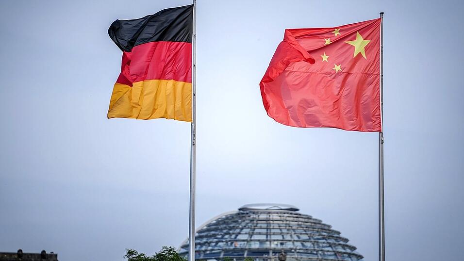 Billigprodukte fluten die Märkte, die Ausfuhr von Rohstoffen wird reglementiert: China ist ein schwieriger Handelspartner Deutschlands. (Symbolbild) Billigprodukte fluten die Märkte, die Ausfuhr von Rohstoffen wird reglementiert: China ist ein schwieriger Handelspartner Deutschlands. (Symbolbild)