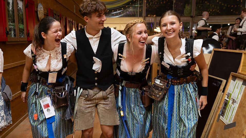 Die Partybilder vom Freitag, 7. August, aus dem Festzelt Reisinger. Die Partybilder vom Freitag, 7. August, aus dem Festzelt Reisinger.