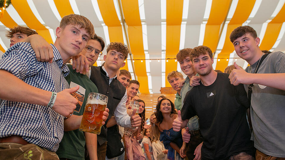 Die Partybilder vom Montag, 22. August 2022, aus dem Festzelt Nothaft.