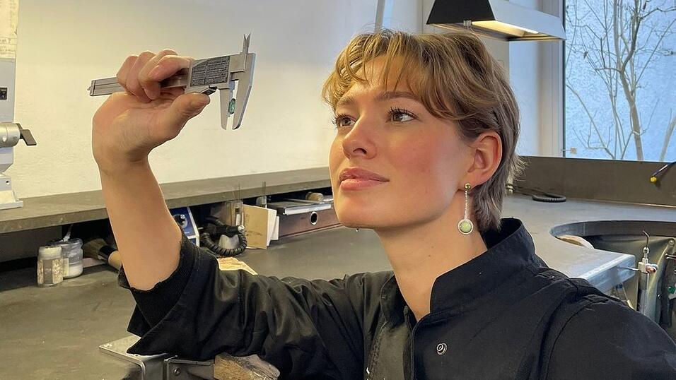 Geduld und Durchhalteverm&ouml;gen sind laut Mia Sturm wertvolle Eigenschaften als Goldschmiedin.