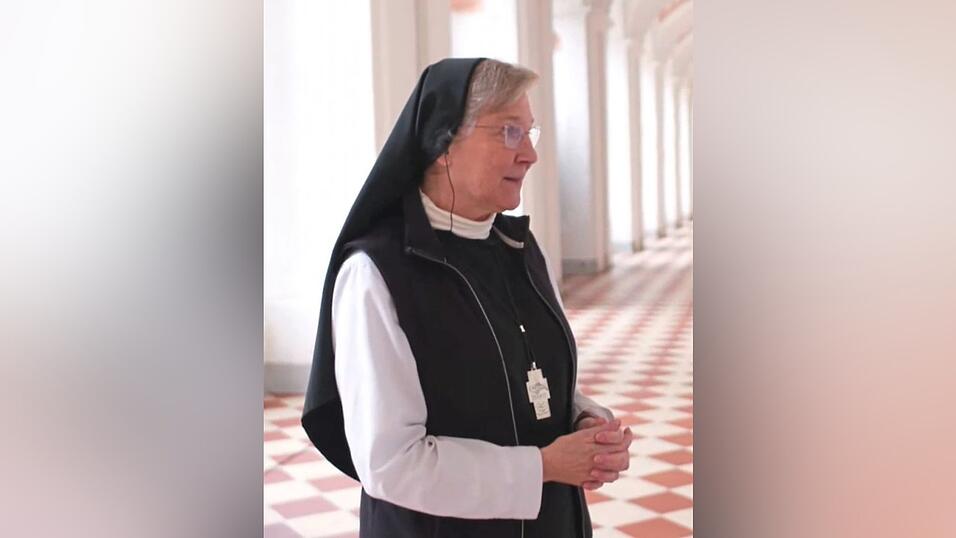 Äbtissin Laetitia Fech lebt nach ater Klosterschule: arbeiten und beten. Moderne Ideen hat sie trotzdem. Äbtissin Laetitia Fech lebt nach ater Klosterschule: arbeiten und beten. Moderne Ideen hat sie trotzdem.