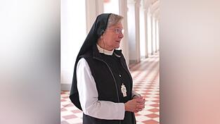 Äbtissin Laetitia Fech lebt nach ater Klosterschule: arbeiten und beten. Moderne Ideen hat sie trotzdem.