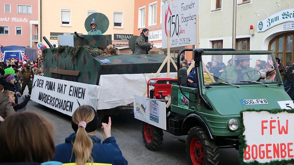 Beim Bogener Faschingsumzug war einiges geboten.