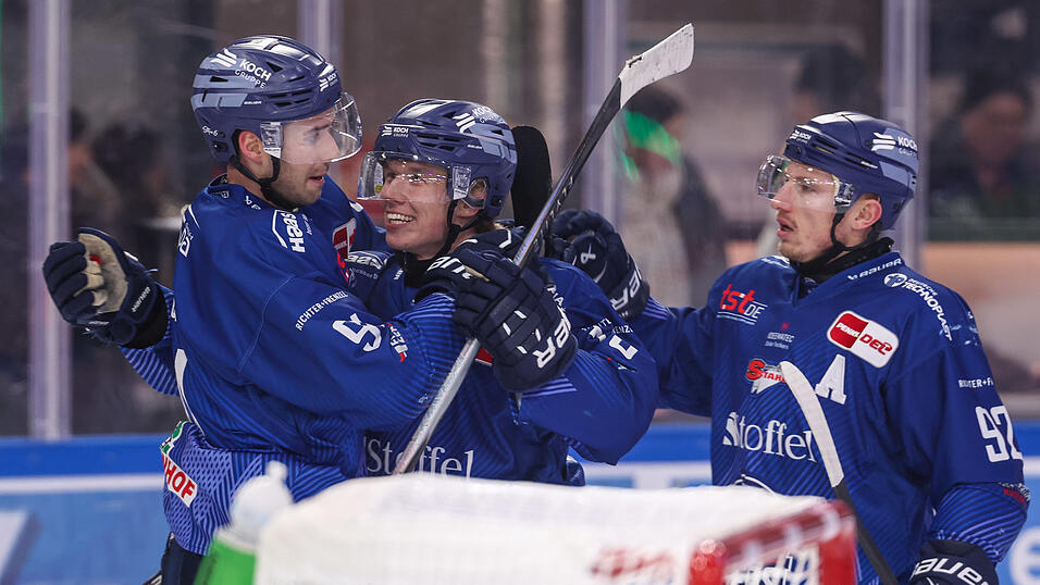 Tim Fleischer (links, Schütze des Tores zum 2:0) und Elis Hede (Mitte, zwei Assists) glänzten gegen ihr Ex-Team aus Nürnberg am Dienstagabend. Die Tigers siegten hochverdient mit 3:1. Tim Fleischer (links, Schütze des Tores zum 2:0) und Elis Hede (Mitte, zwei Assists) glänzten gegen ihr Ex-Team aus Nürnberg am Dienstagabend. Die Tigers siegten hochverdient mit 3:1.