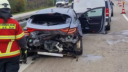 Ein Auffahrunfall auf A92 bei Wörth sorgte am Mittwoch für Behinderungen.