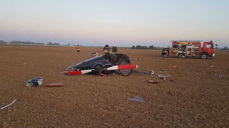 Der Leichthubschrauber war aus rund 15 Metern Höhe abgesackt.