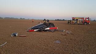 Der Leichthubschrauber war aus rund 15 Metern Höhe abgesackt. Der Leichthubschrauber war aus rund 15 Metern Höhe abgesackt.