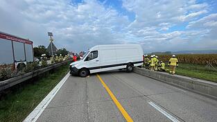 Nach einem Unfall war die  A92 in Fahrtrichtung München zwischen Dingolfing-West und Wörth an der Isar zwischenzeitlich gesperrt. 